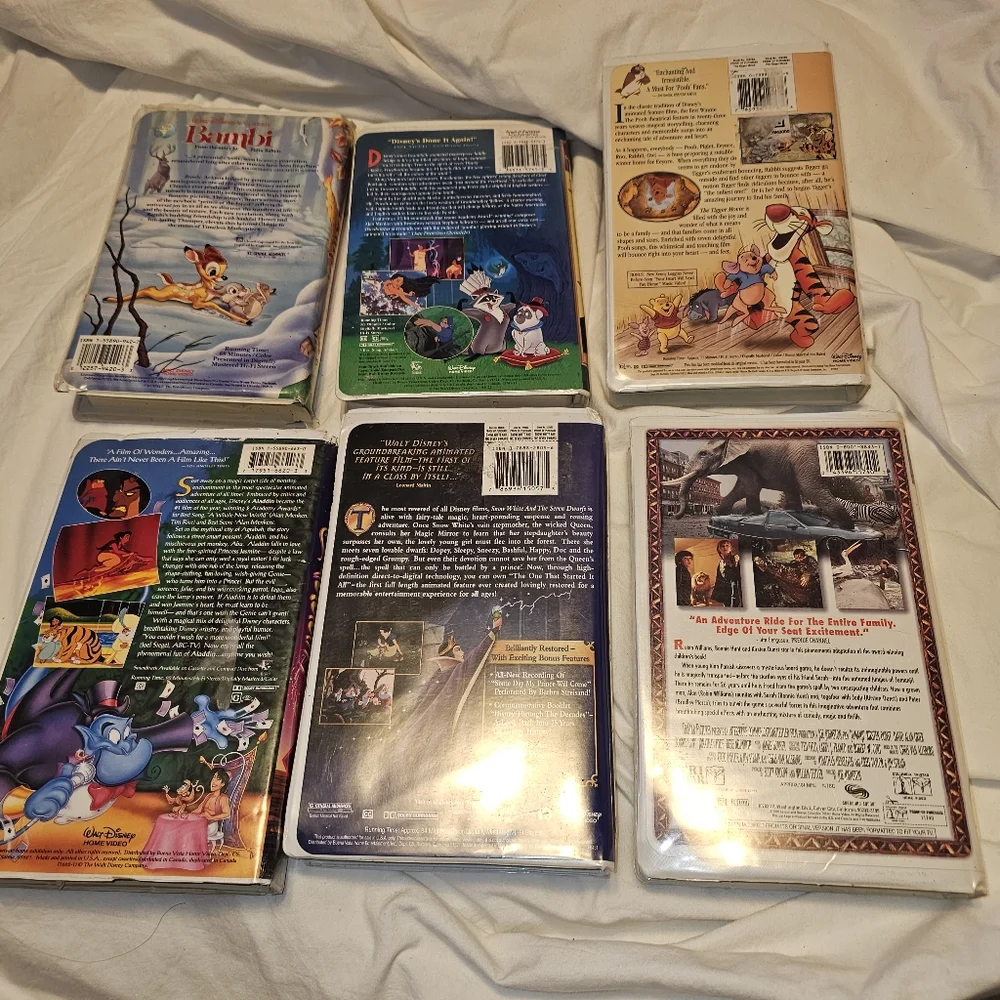 Vintage Disney VHS Collection Bambi Pocahontas‎ Aladdin Etc..